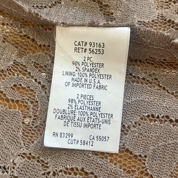 2‎ Piece Tank Lace Overlay With Lace Cardigan - Picture 16 of 16